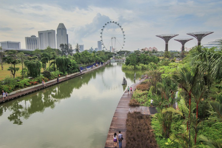Gardens by the Bay and Singapore Flyer