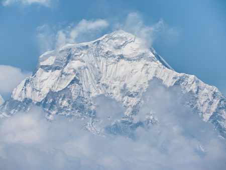 A mountain life of Nepal – trekking through the Himalayas