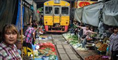 Maeklong – tajski market z adrenaliną w tle